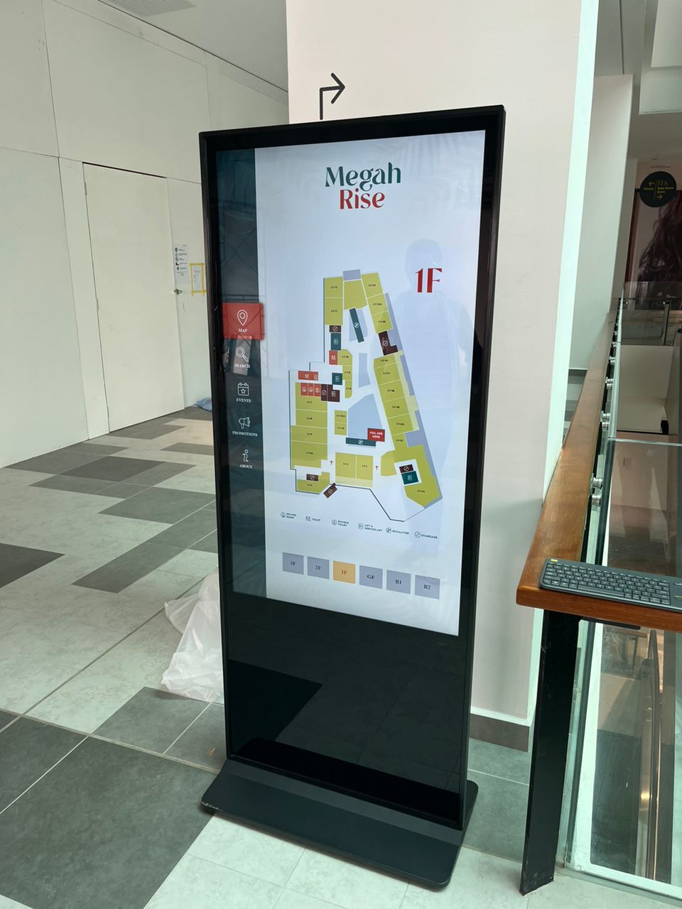 Digital Signage Standee Unit